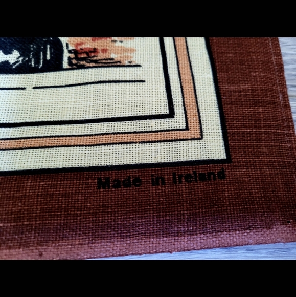 Vintage London Tea Towel - Picture 3 of 3